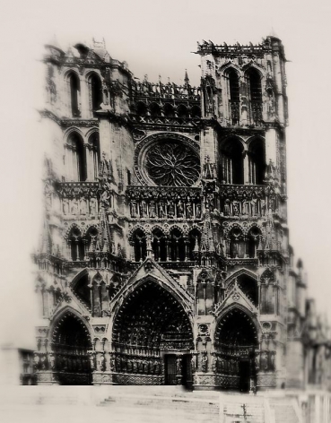 Sangbin IM. Amiens Cathedral, 2008. Lambda print, 58.42 x 45.72 cm.